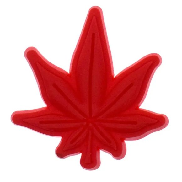 Red Leaf croc charm - Picture 1 of 1
